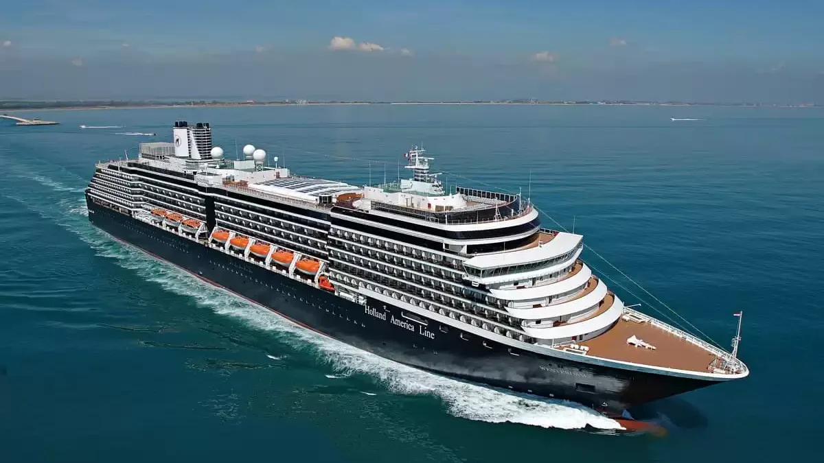 Le MS Westerdam en mer, vu du ciel