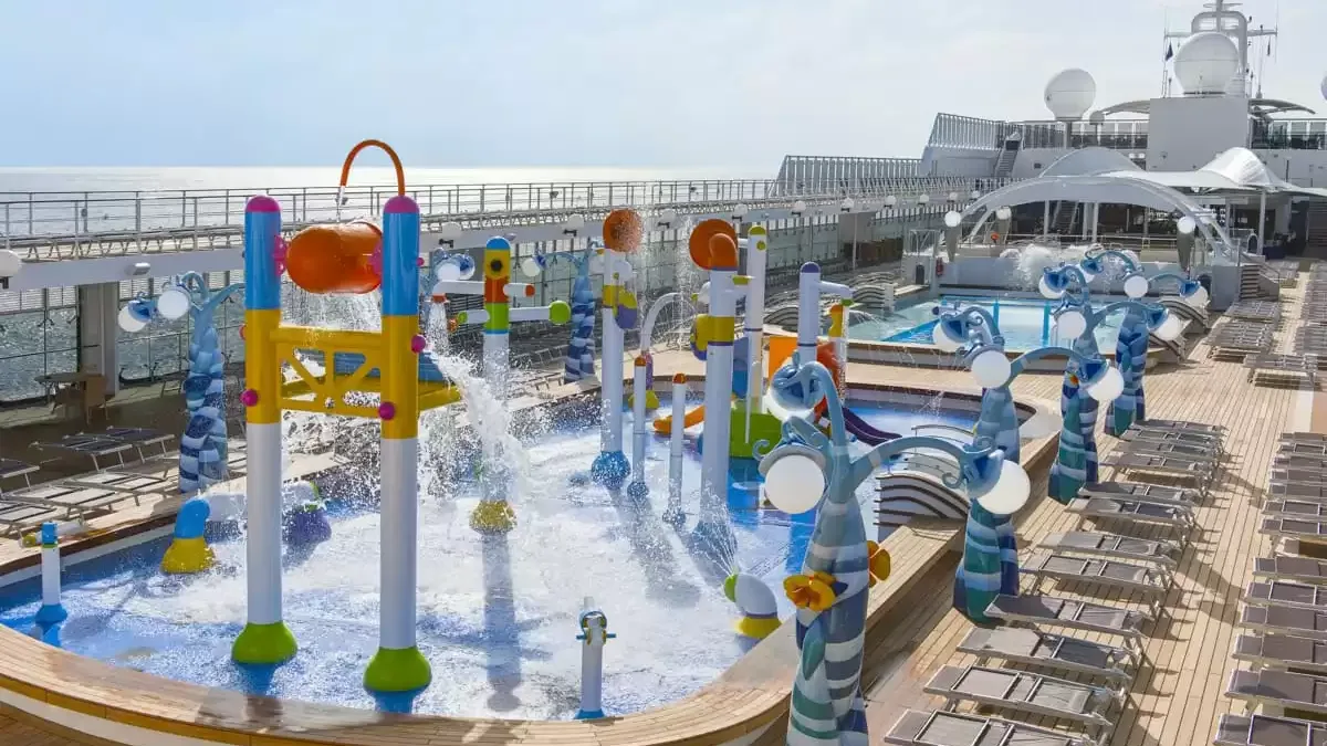 Espaces et activités à bord du MSC Lirica