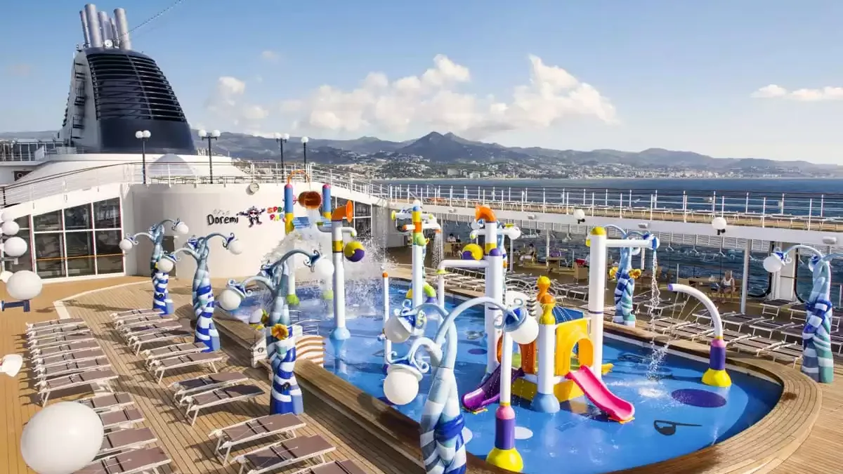 Espaces et activités à bord du MSC Lirica