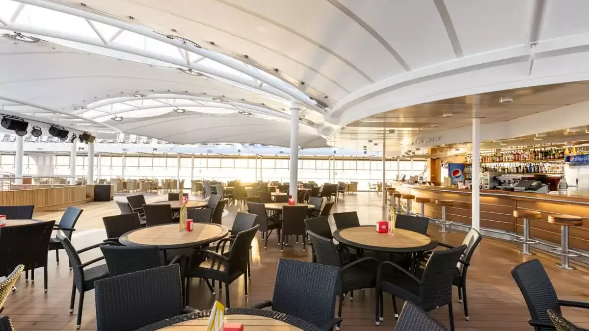Espaces et activités à bord du MSC Lirica