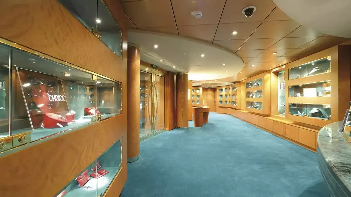 Espaces et activités à bord du MSC Poesia