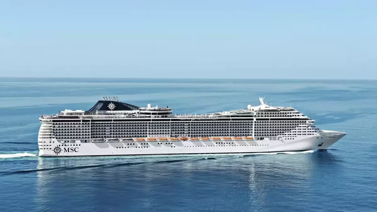 Le MSC Splendida en mer, vu du ciel