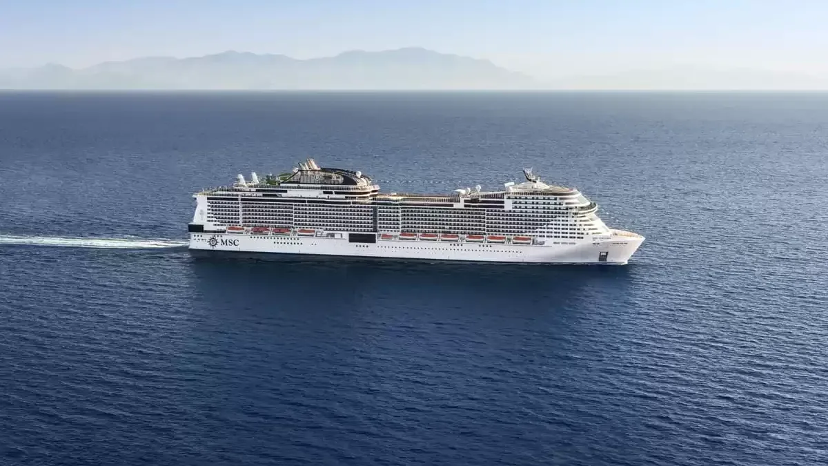 Le MSC Virtuosa en mer, vu du ciel