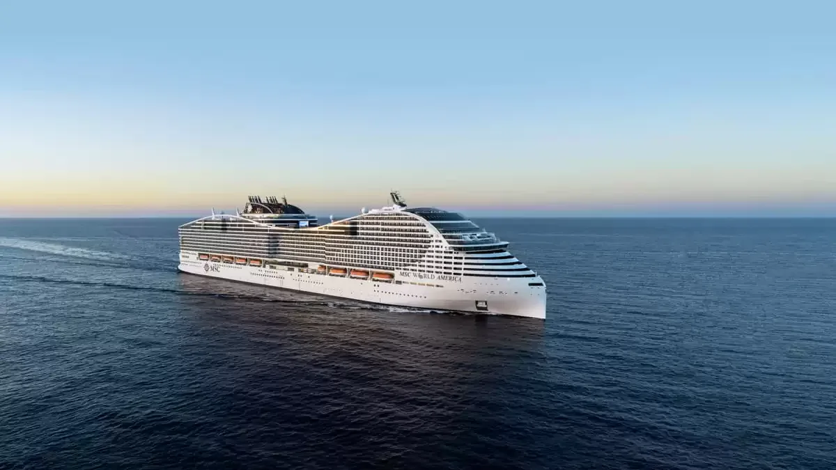 Le MSC World America en mer, vu du ciel