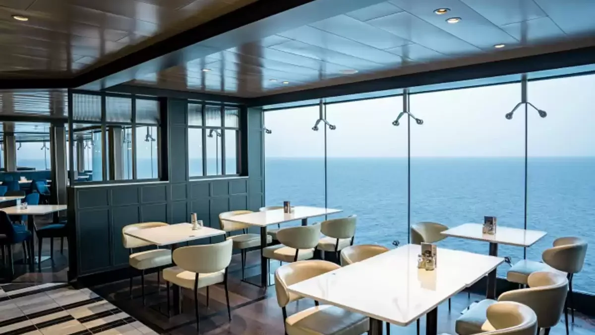 Espaces et activités à bord du MSC World Asia