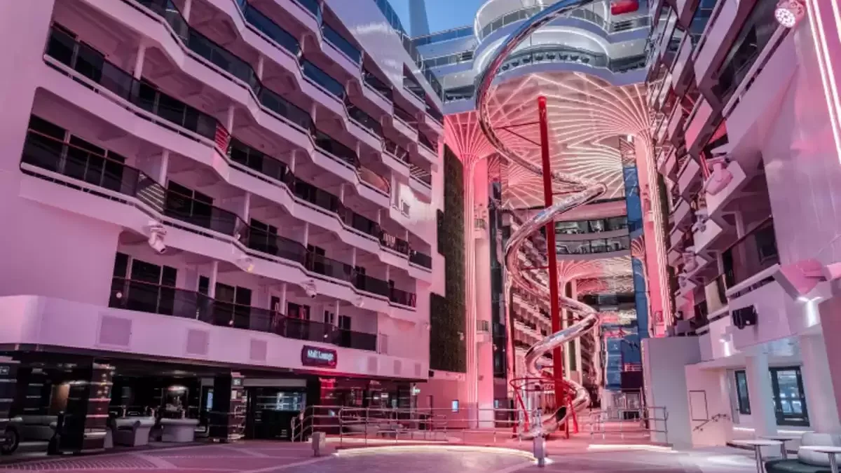Espaces et activités à bord du MSC World Asia