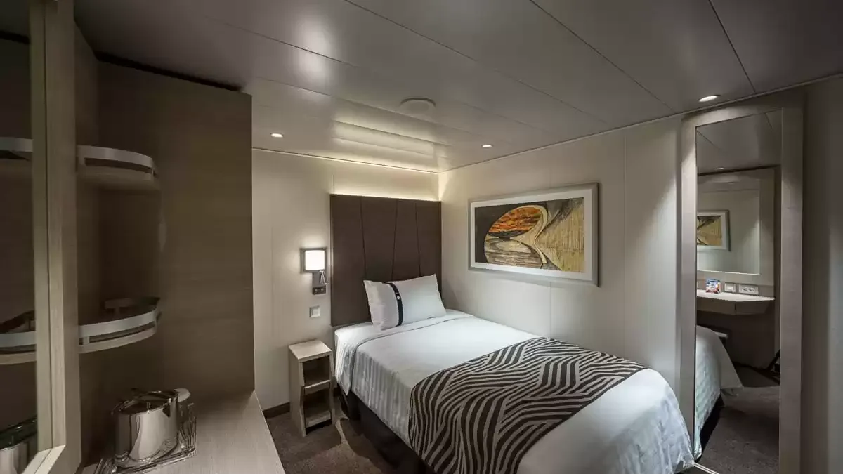 Une cabine à bord du MSC World Asia