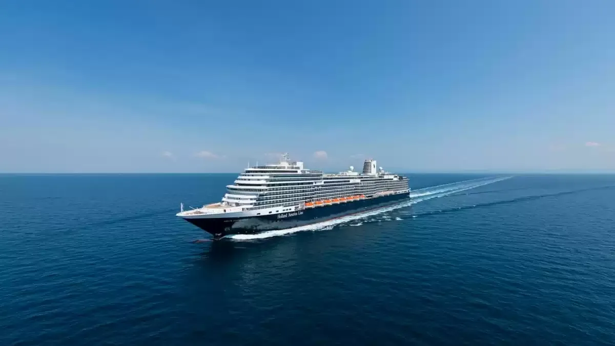 Le Nieuw Statendam en mer, vu du ciel