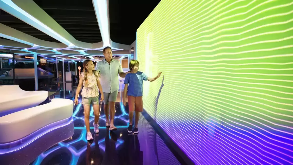 Espaces et activités à bord du Norwegian Encore