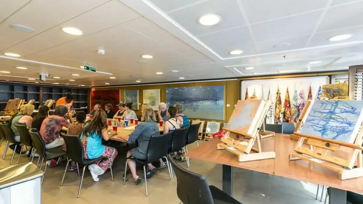 Espaces et activités à bord du Oceania Allura