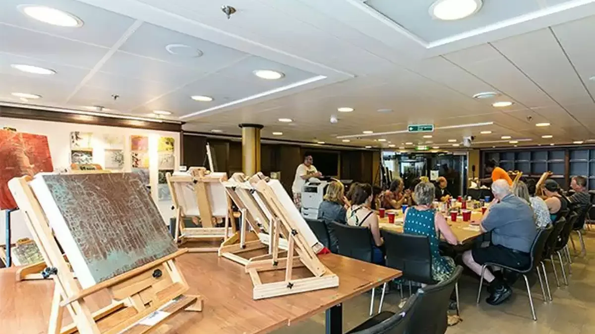 Espaces et activités à bord du Oceania Vista