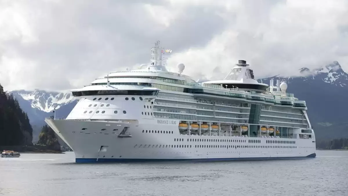 Le Radiance of the Seas en mer, vu du ciel