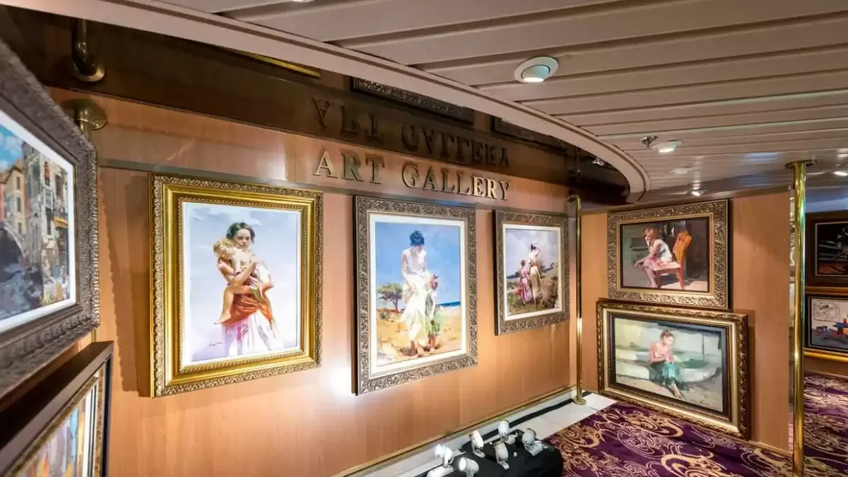 Espaces et activités à bord du Rhapsody of the Seas
