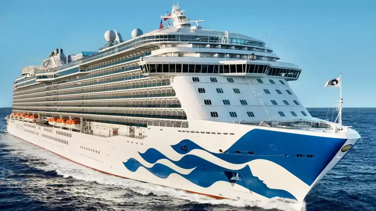 Le Royal Princess en mer, vu du ciel