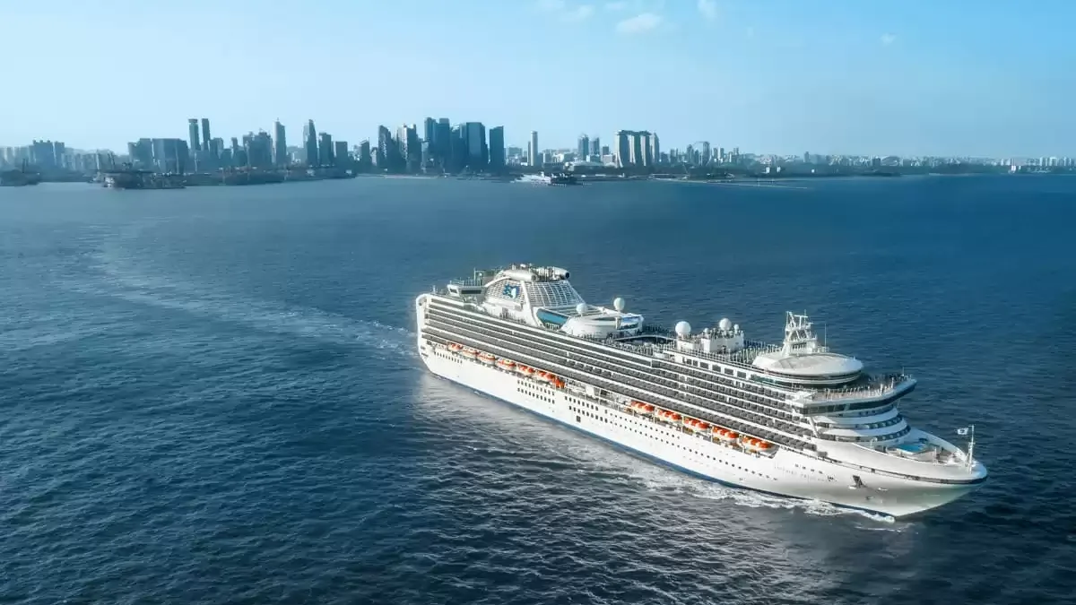 Le Sapphire princess en mer, vu du ciel