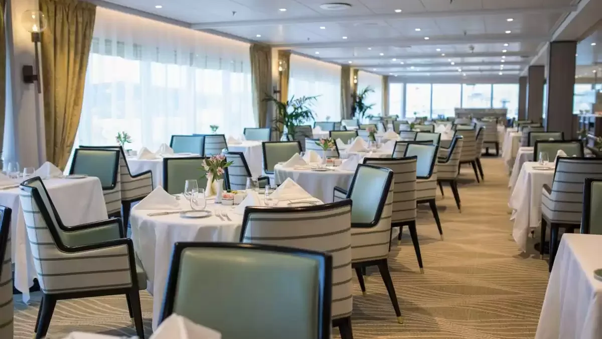 Espaces et activités à bord du Seven Seas Mariner