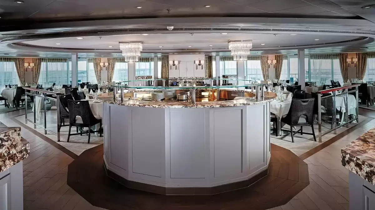 Espaces et activités à bord du Seven Seas Navigator