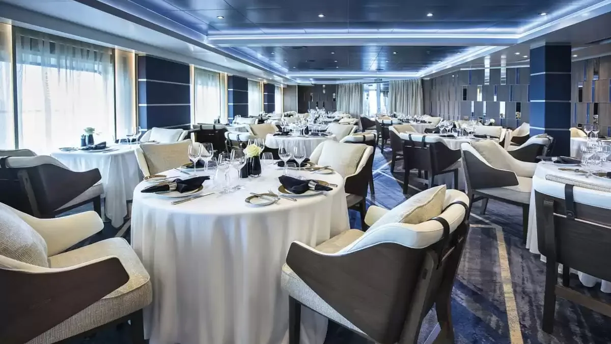 Espaces et activités à bord du Seven Seas Navigator