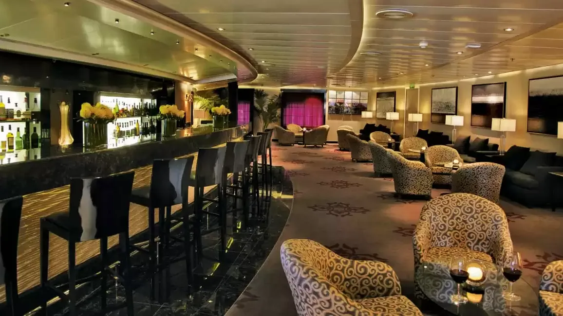 Espaces et activités à bord du Seven Seas Navigator