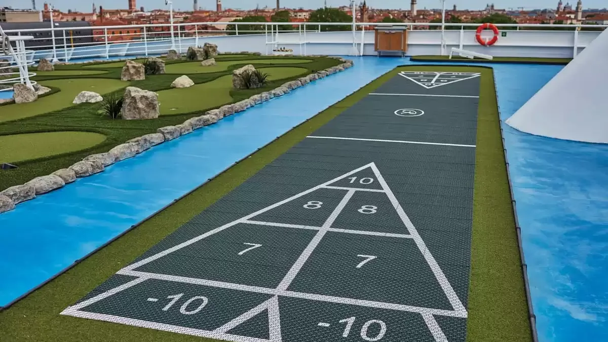 Espaces et activités à bord du Seven Seas Navigator