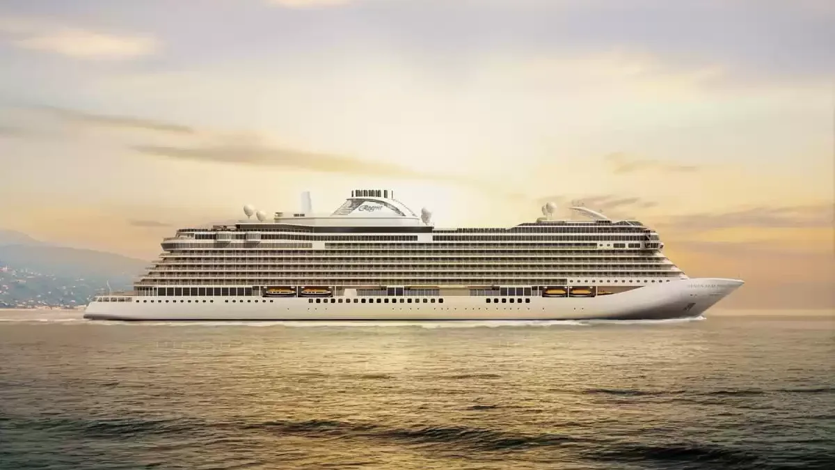Le Seven Seas Prestige en mer, vu du ciel