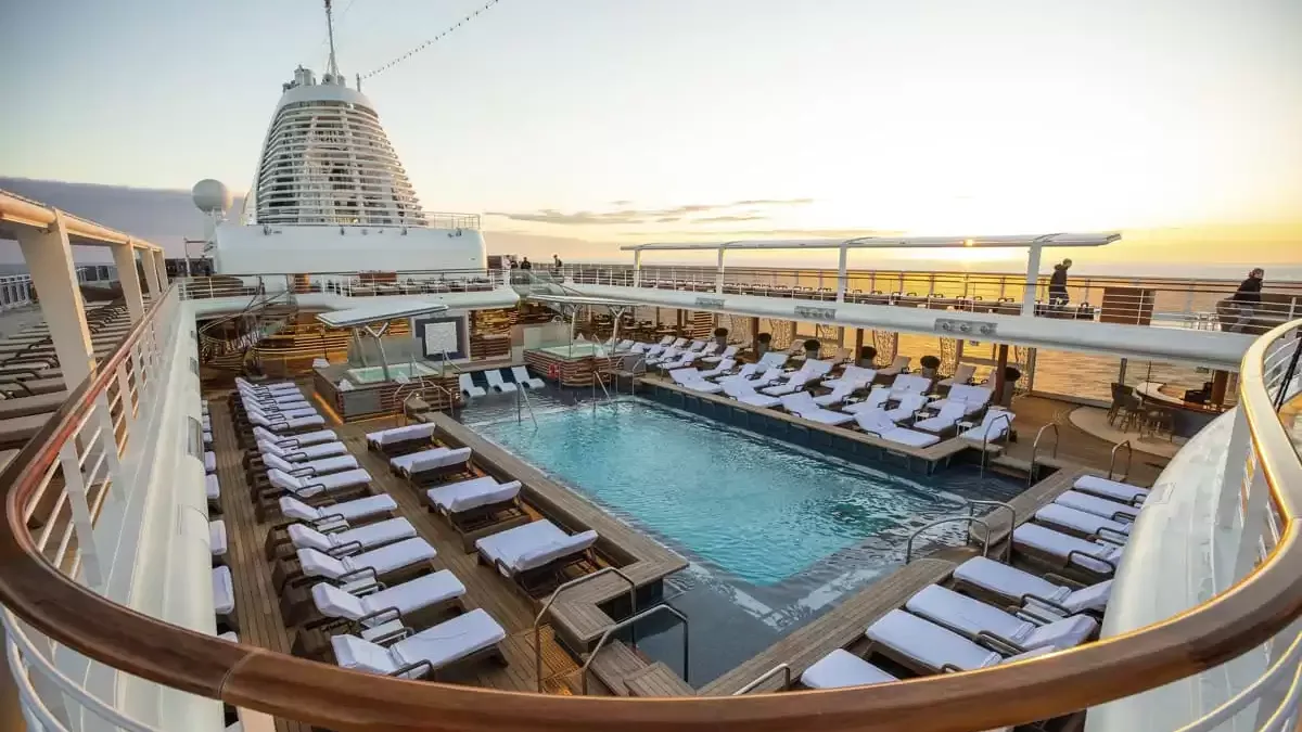 Espaces et activités à bord du Seven Seas Splendor