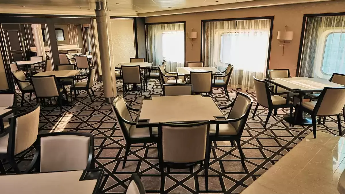 Espaces et activités à bord du Seven Seas Voyager