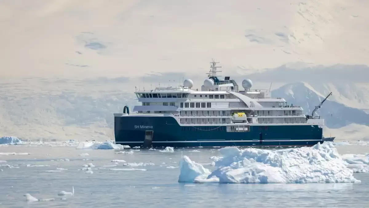 Le SH Minerva en mer, vu du ciel