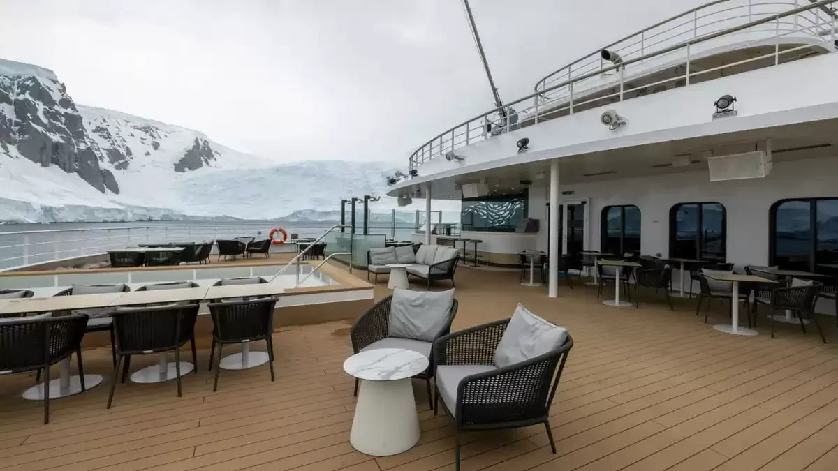 Espaces et activités à bord du SH Minerva