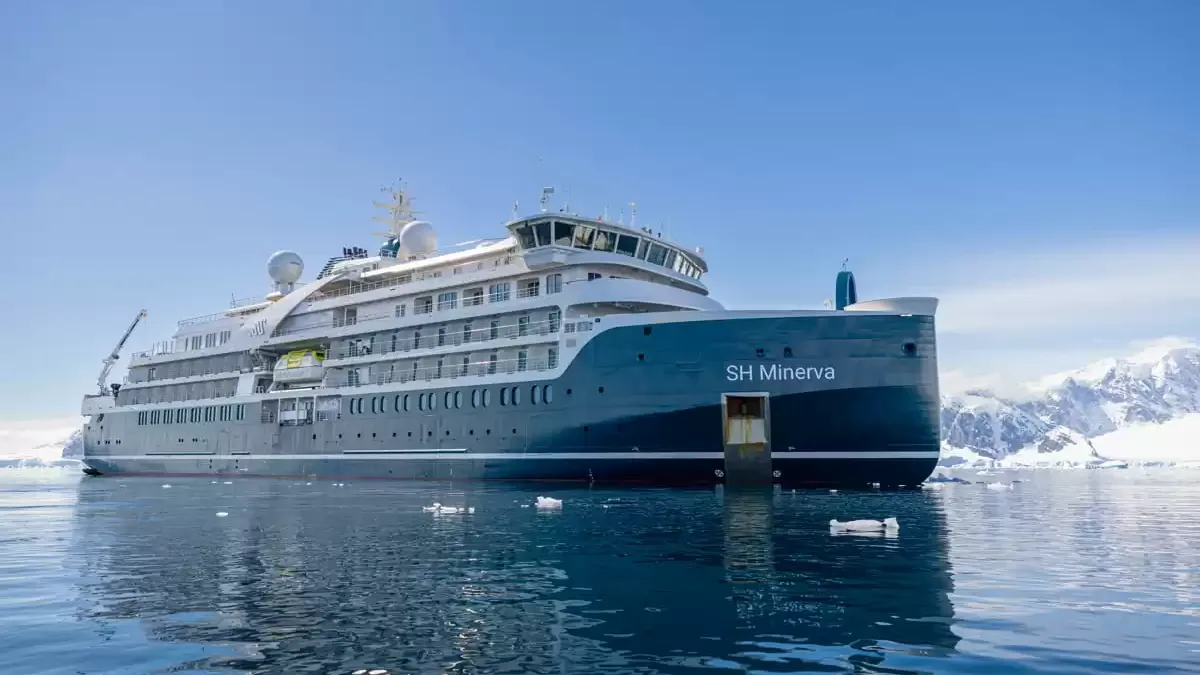 Le SH Minerva en mer, vu du ciel
