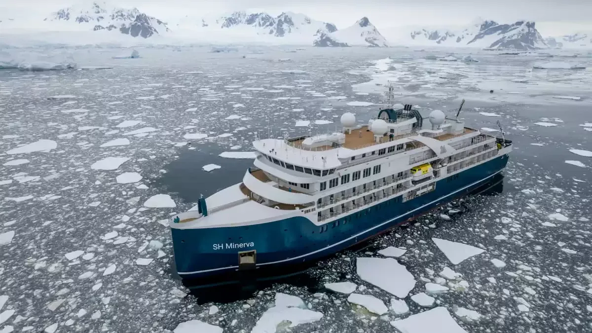 Le SH Minerva en mer, vu du ciel