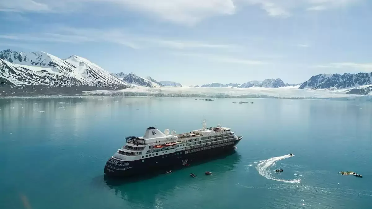 Le Silver cloud Expedition en mer, vu du ciel