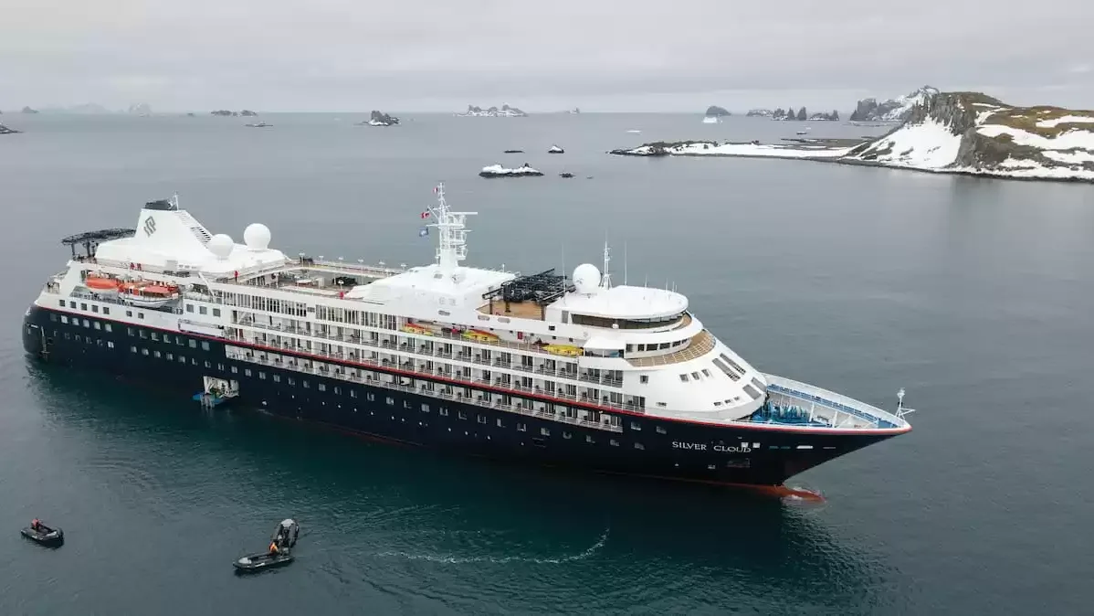 Le Silver cloud Expedition en mer, vu du ciel