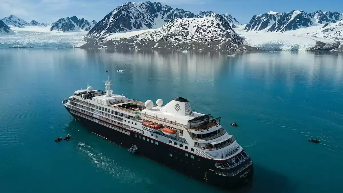 Le Silver cloud Expedition en mer, vu du ciel