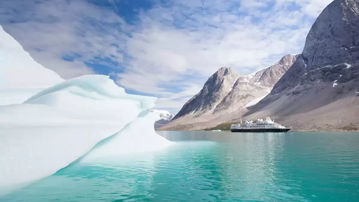 Le Silver cloud Expedition en mer, vu du ciel