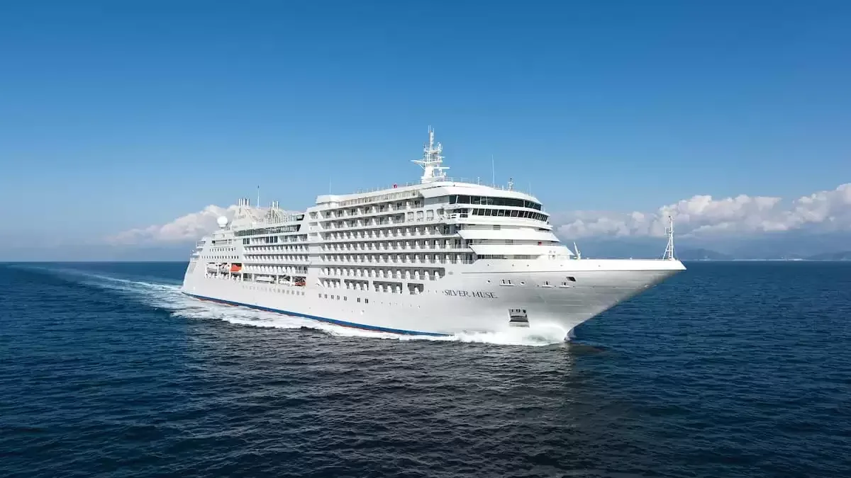 Le Silver Muse en mer, vu du ciel