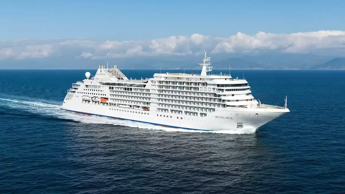 Le Silver Muse en mer, vu du ciel