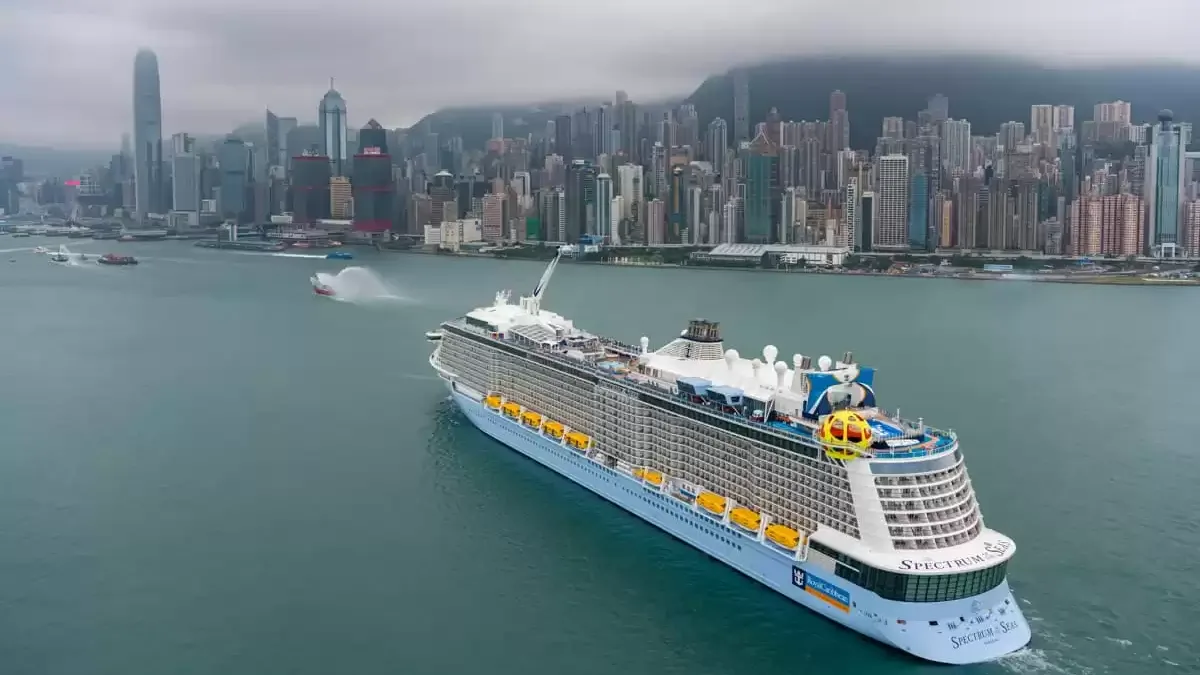 Le Spectrum Of The Seas en mer, vu du ciel