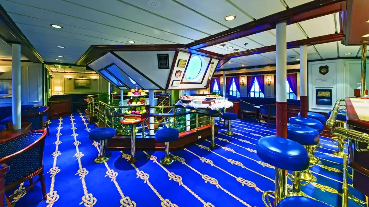 Espaces et activités à bord du Star Flyer