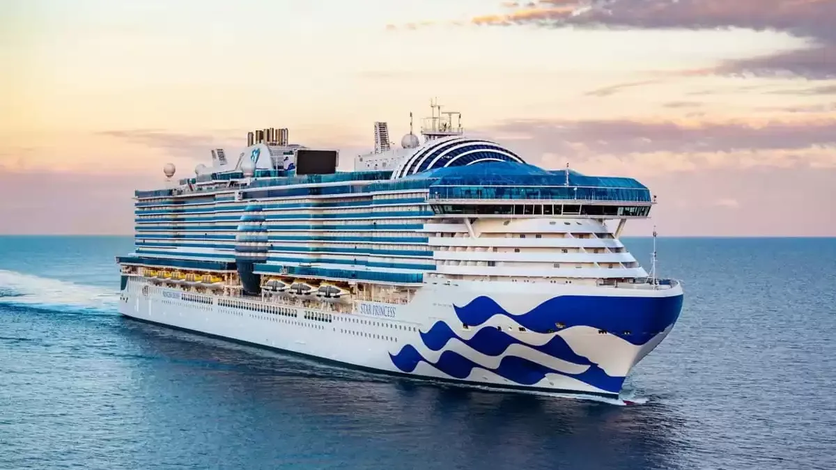 Le Star Princess en mer, vu du ciel