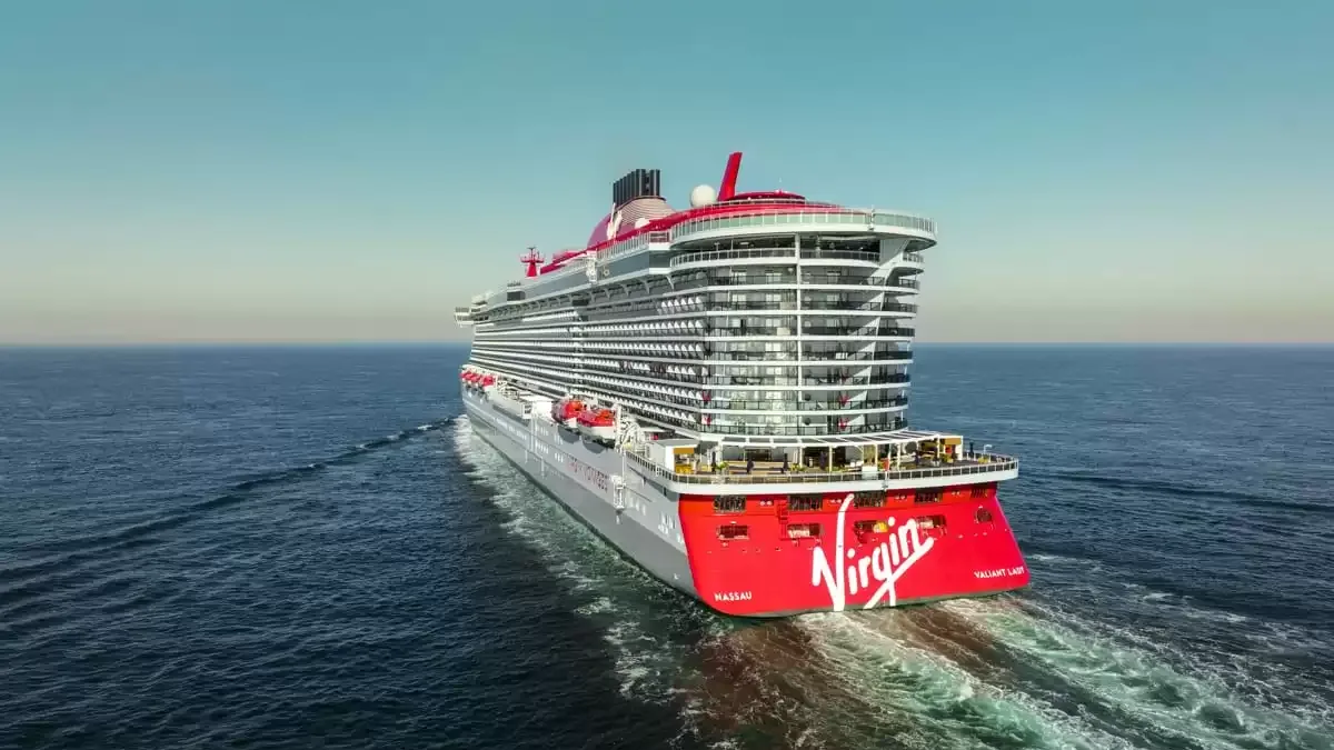 Le Valiant Lady en mer, vu du ciel