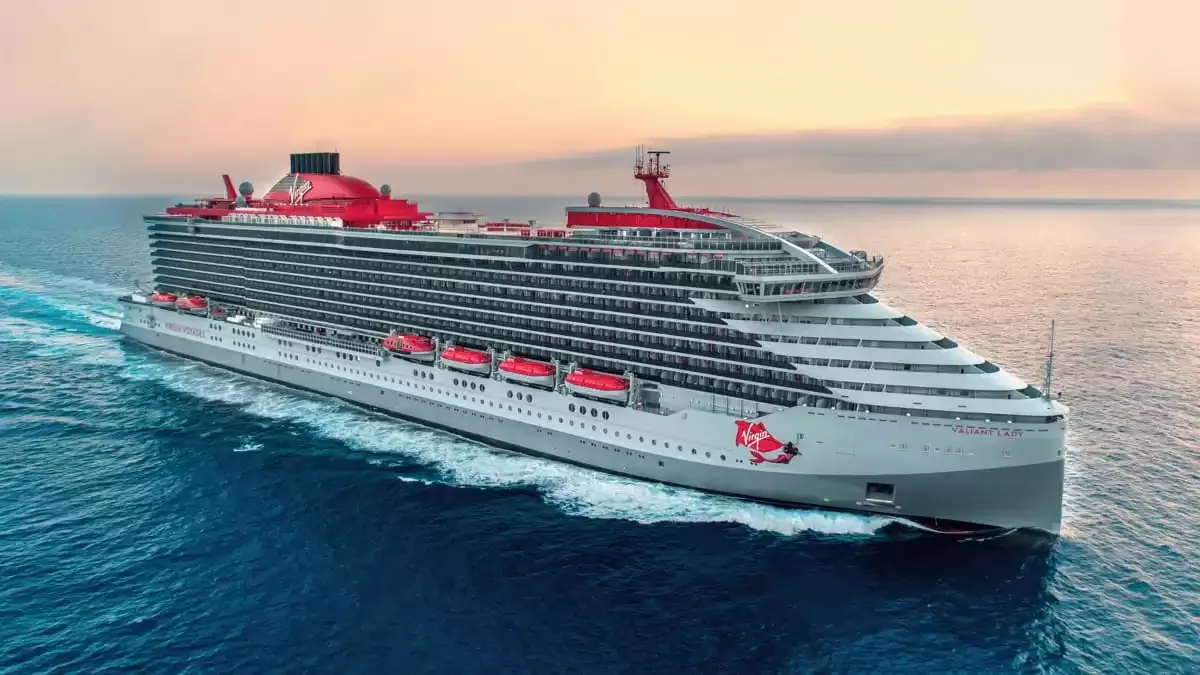 Le Valiant Lady en mer, vu du ciel