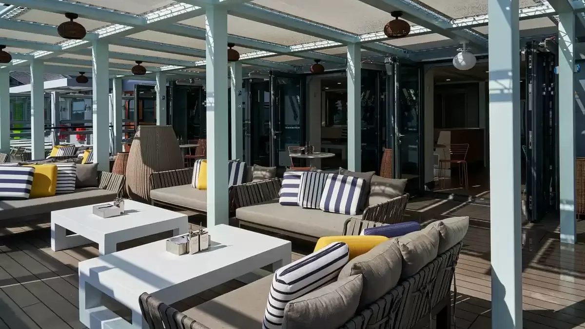 Espaces et activités à bord du Valiant Lady