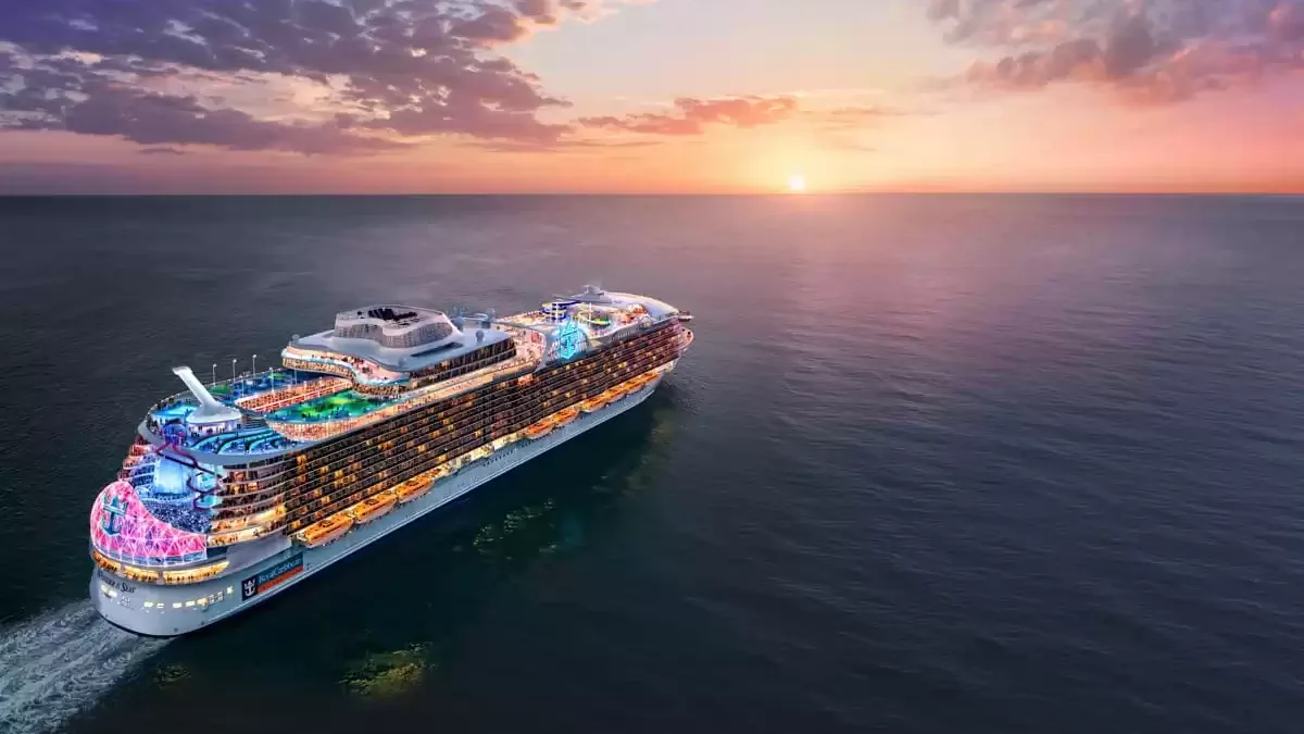 Le Wonder of the seas en mer, vu du ciel