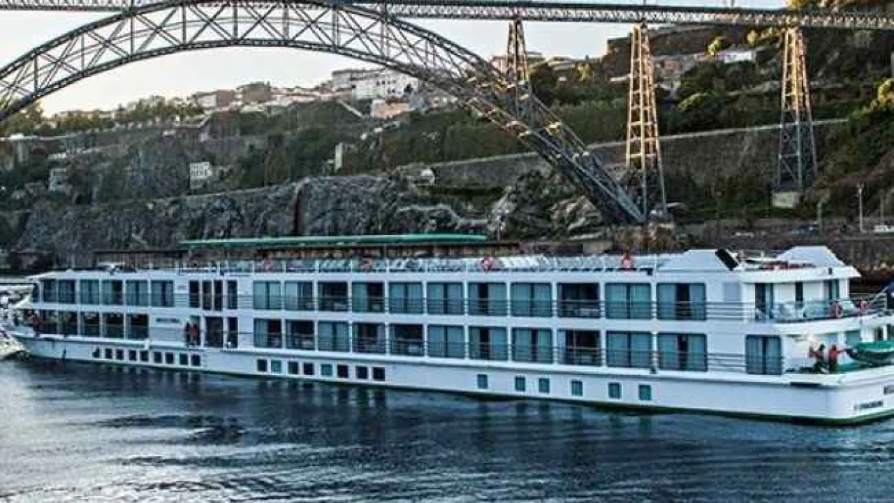 MS Miguel Torga