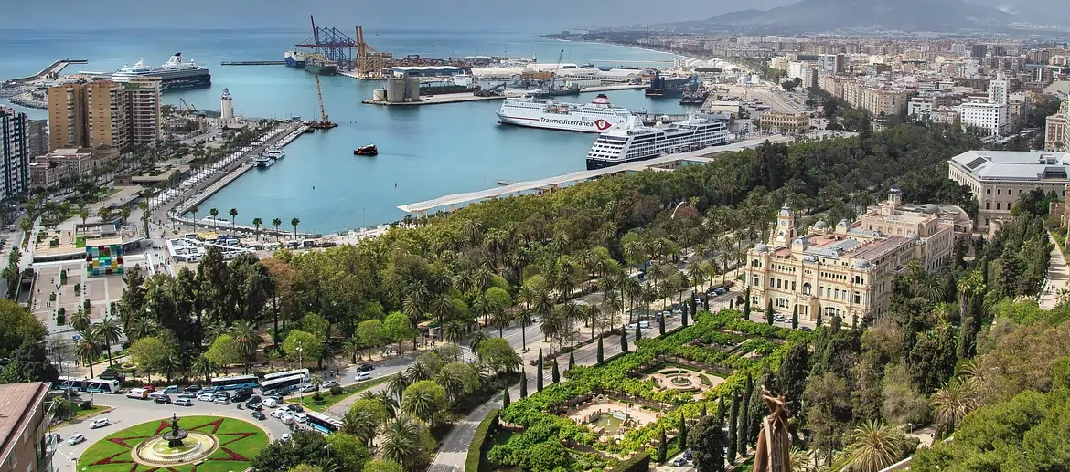Malaga, Vue panoramique sur le port, Espagne
