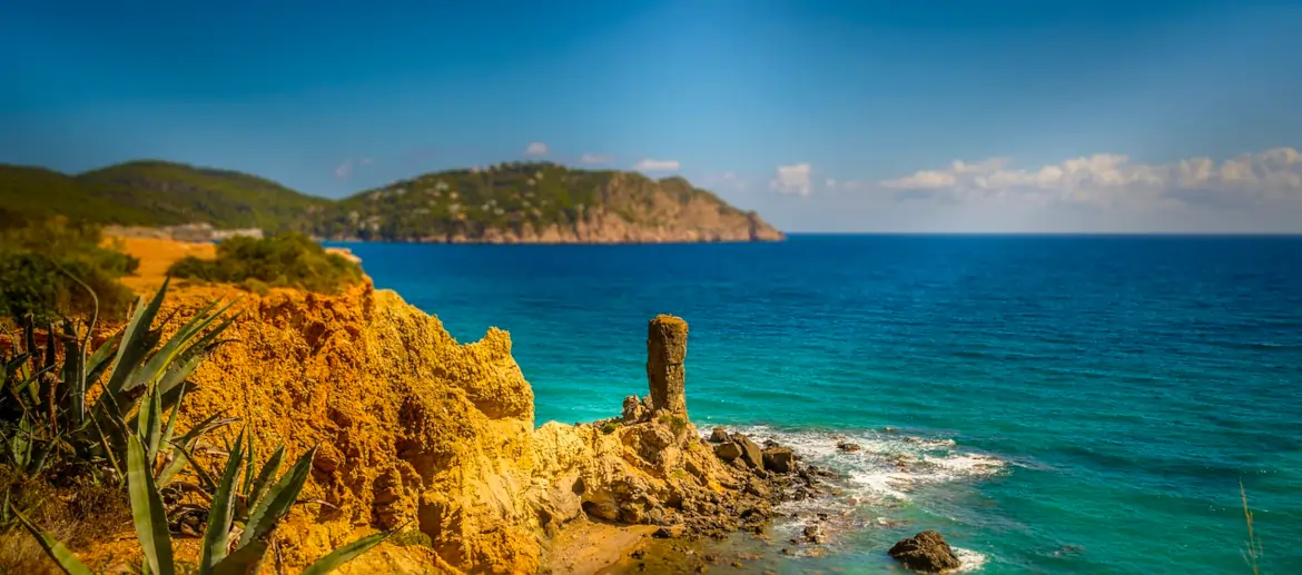 Ibiza, vue sur la Méditerranée, Espagne