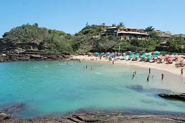 Imagem da Praia da Ferradurinha, em Búzios, na Região dos Lagos no Rio de Janeiro