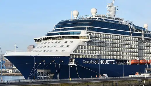 Bateau Celebrity Silhouette