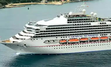 Le Carnival Sunshine : L'Histoire du navire qui a révolutionné l'industrie des croisières